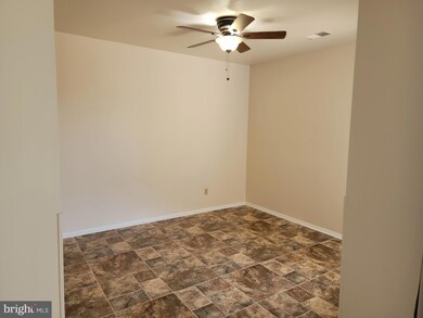 810 Charlotte Way unit 303, Enola, PA 17025 - photo 3