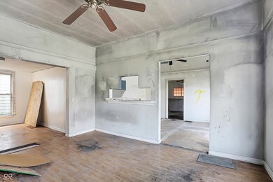 129 W 4th St, Anderson, IN 46016 - photo 7