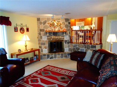 2223 Donovan Ct, Coplay, PA 18037 - photo 3