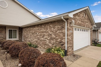 10690 Keystone Ln, Crown Point, IN 46307 - photo 3