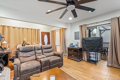 99-46 163rd Dr, Jamaica, NY 11414 - photo 3