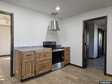 221 Beryl St, Kemmerer, WY 83101 - photo 4