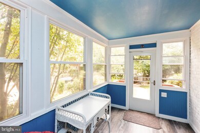 2629 Farmington Dr, Alexandria, VA 22303 - photo 7