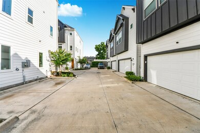 1524 Ojeman Rd unit A, Houston, TX 77055 - photo 4