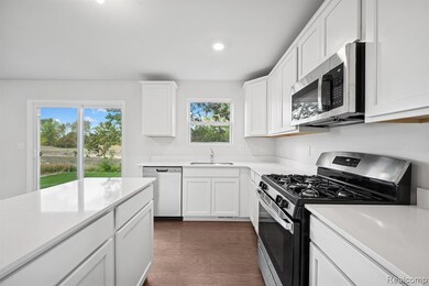 4257 Cedar Ln, Grand Blanc, MI 48439 - photo 4