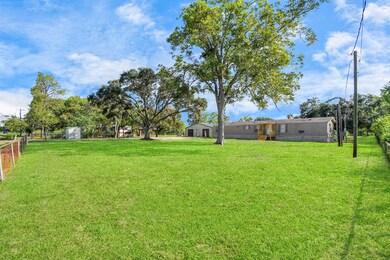 6514 County Road 166, Alvin, TX 77511 - photo 7