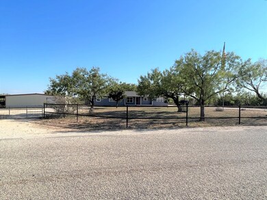 10578 Twin Lakes Ln, San Angelo, TX 76904 - photo 6