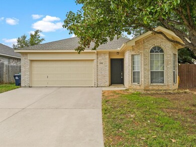 3928 Parkhaven Dr, Denton, TX 76210 - photo 2