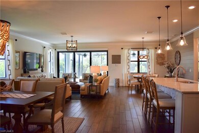 Extended gathering room