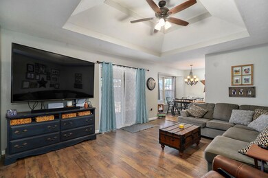 1813 Edgewood Dr, Aurora, MO 65605 - photo 6