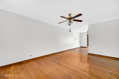 3317 Hickory Ln, Hazel Crest, IL 60429 - photo 5