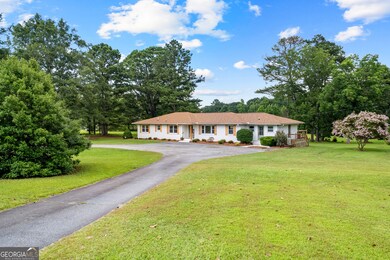 1367 Sharpsburg McCollum Rd, Sharpsburg, GA 30277 - photo 6