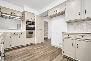 UPdated spacious kitchen