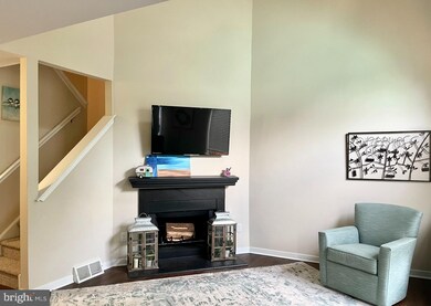 21 W Jonathan Ct, Kennett Square, PA 19348 - photo 2