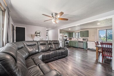 549 Washington St, Carson, IA 51525 - photo 6