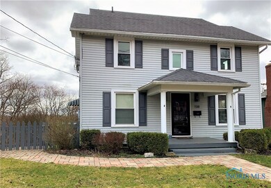 Wonderful location walk to downtown or out your ba