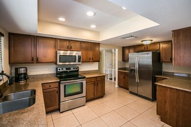 2460 W Pecos Ave-12
