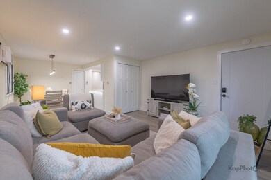 6612 W 64th Place unit 2W, Chicago, IL 60638 - photo 5