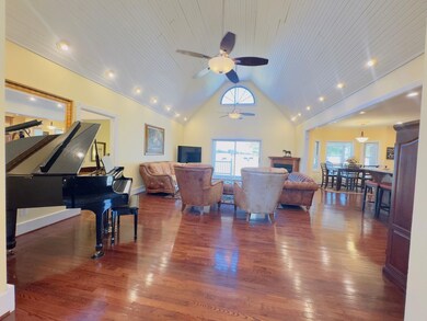 2832A La Crosse Rd, Violet Hill, AR 72584 - photo 6