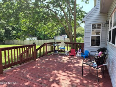 313 Richmond Dr, Jacksonville, NC 28540 - photo 3