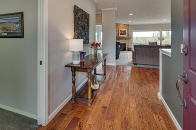 1026 Niagara Falls Dr, Redmond, OR 97756 - photo 5