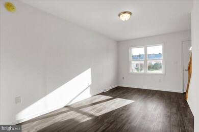 307 Crestmont St, West Reading, PA 19611 - photo 5