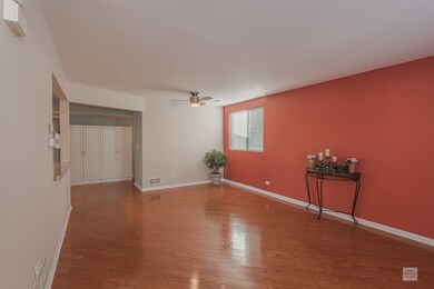 965 Symphony Dr unit 2235, Aurora, IL 60504 - photo 5