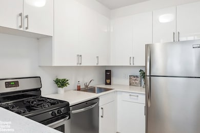 32 E 76th St unit 1403, New York, NY 10021 - photo 6