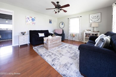 8120 Jasmine Ln, Louisville, KY 40228 - photo 3