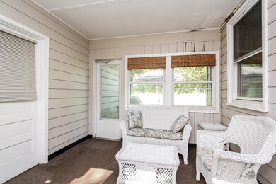 1331 Herrick Ave NE, Grand Rapids, MI 49505 - photo 2