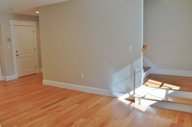 100 Washington St unit 5, Woburn, MA 01801 - photo 5