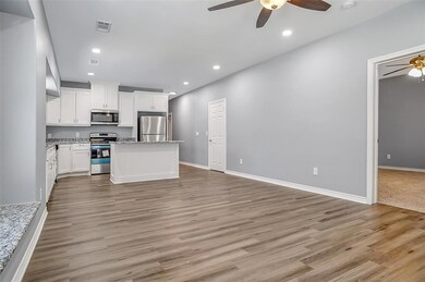 519 W Texas St, Denison, TX 75020 - photo 6