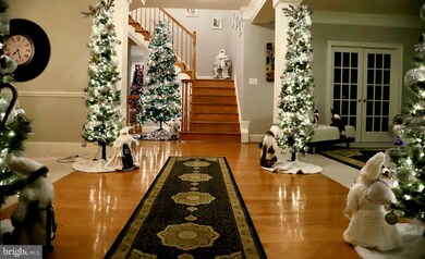 3655 Stonewall Manor Dr, Triangle, VA 22172 - photo 5