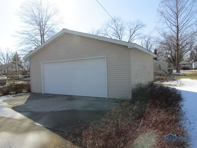 513 Buckeye St, Genoa, OH 43430 - photo 7