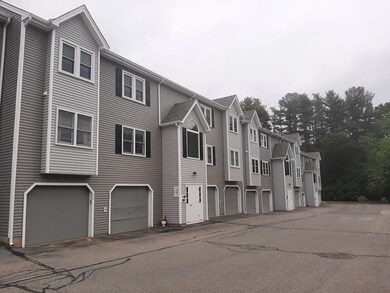 74 Tennis Plaza Rd unit 26, Dracut, MA 01826 - photo 3