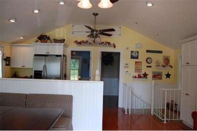 7 Emerald St, Chicopee, MA 01013 - photo 6