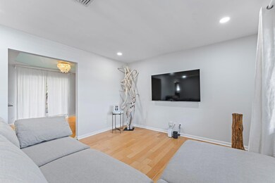 201 Worth Ct N, West Palm Beach, FL 33405 - photo 7