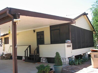 Screened in Porch