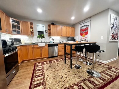 98 Cypress St unit G, Brookline, MA 02445 - photo 2