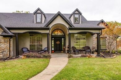 Stately- and so inviting~