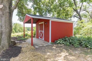 22 Maple Ave, Boyertown, PA 19512 - photo 5