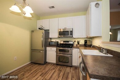 8733 Orchard Green Ct, Odenton, MD 21113 - photo 6