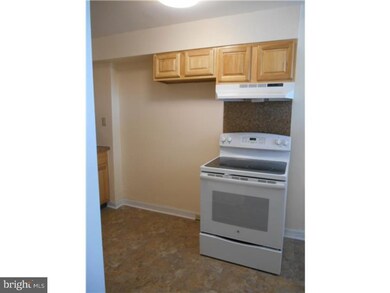 315 Mulberry St, Darby, PA 19023 - photo 7