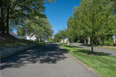 151 Shelter Rock Rd unit 87, Danbury, CT 06810 - photo 4