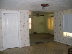 17405 I Ave Dining & Living Room
