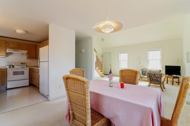 007-photo-dining-room-6850034