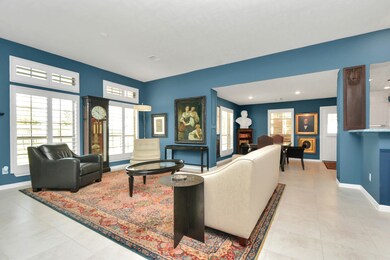 Living Area/Dining Room