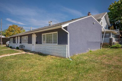 1900 Hamilton Ave-1
