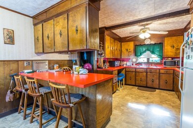 58 W Main St, West Brookfield, MA 01585 - photo 2