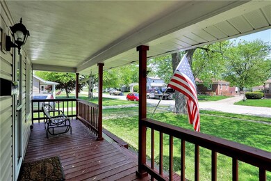 312 N 20th Ave, Beech Grove, IN 46107 - photo 4